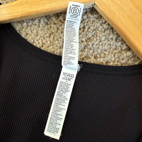 Black Athleta Fitted Tank Top - Picture 4 of 4